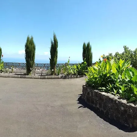 Casa vacanze Tranquil Mansion In With Terrace